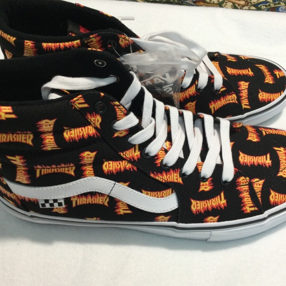 Vans Sk8-Hi Thrasher Magazine Flame Logo Black Skate Shoes Mens 12 VN0A5FCCBKA - Picture 3 of 8